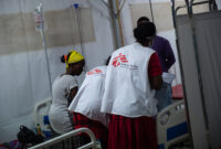 MSF doctors provide intensive care to patient